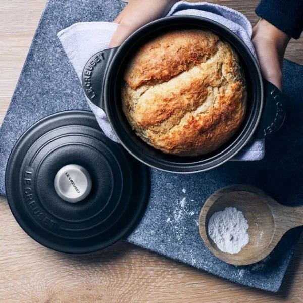 Cocotte En Fonte Every 18 Cm Noir Mat Le Creuset destockage 7