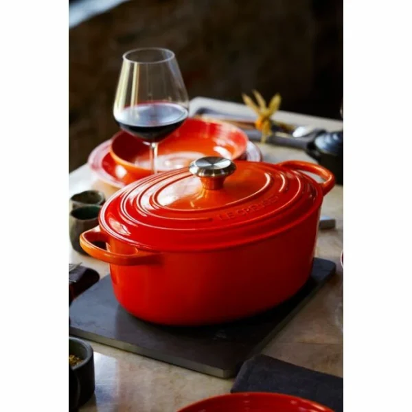 Cocotte En Fonte Ovale 27 Cm Volcanique Le Creuset Signature pas cher 6