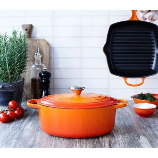 Cocotte En Fonte Ovale 27 Cm Volcanique Le Creuset Signature pas cher 7