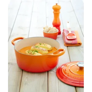 Cocotte En Fonte Ronde 20 Cm Volcanique Le Creuset Signature De Qualité 18